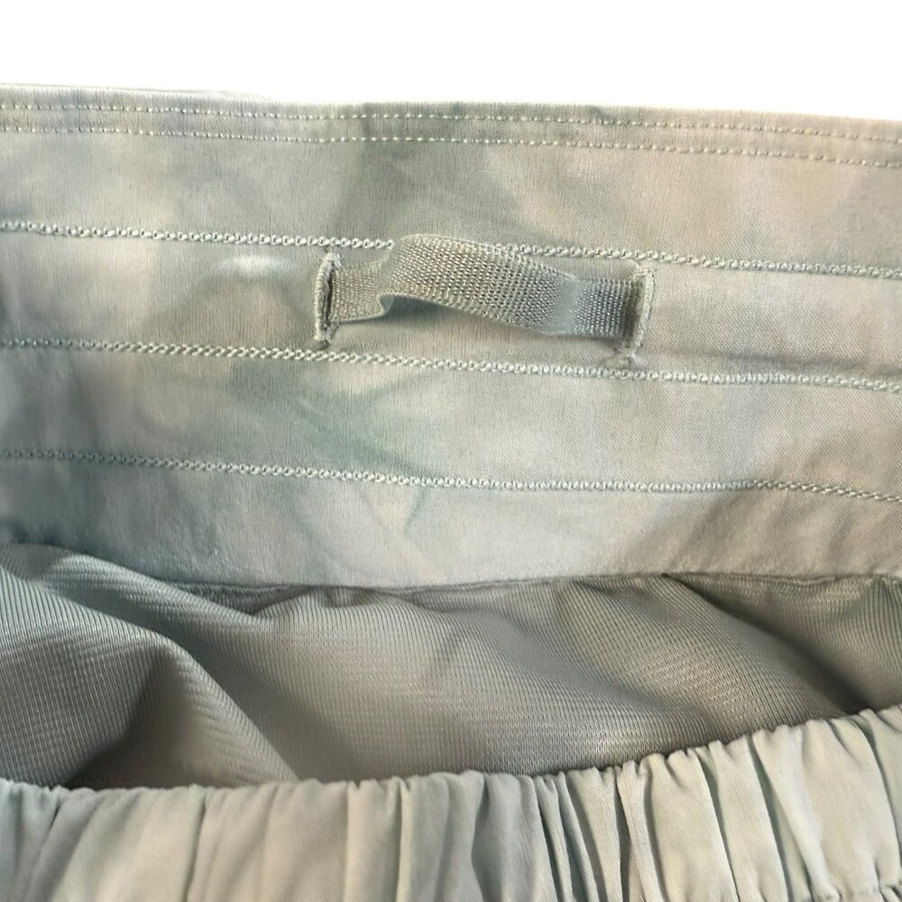 Lululemon LW7CBWR Tye-dye Shorts - Size 6 - Picture 4 of 9